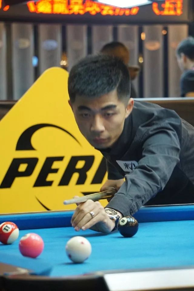 许多关注他 许多关注他