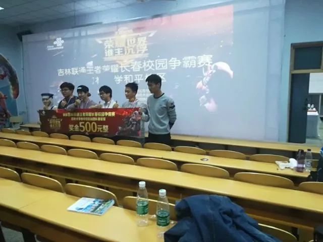 卡杀入季后 卡杀入季后